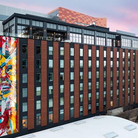 ホテル Moxy Madison Downtown エクステリア 写真