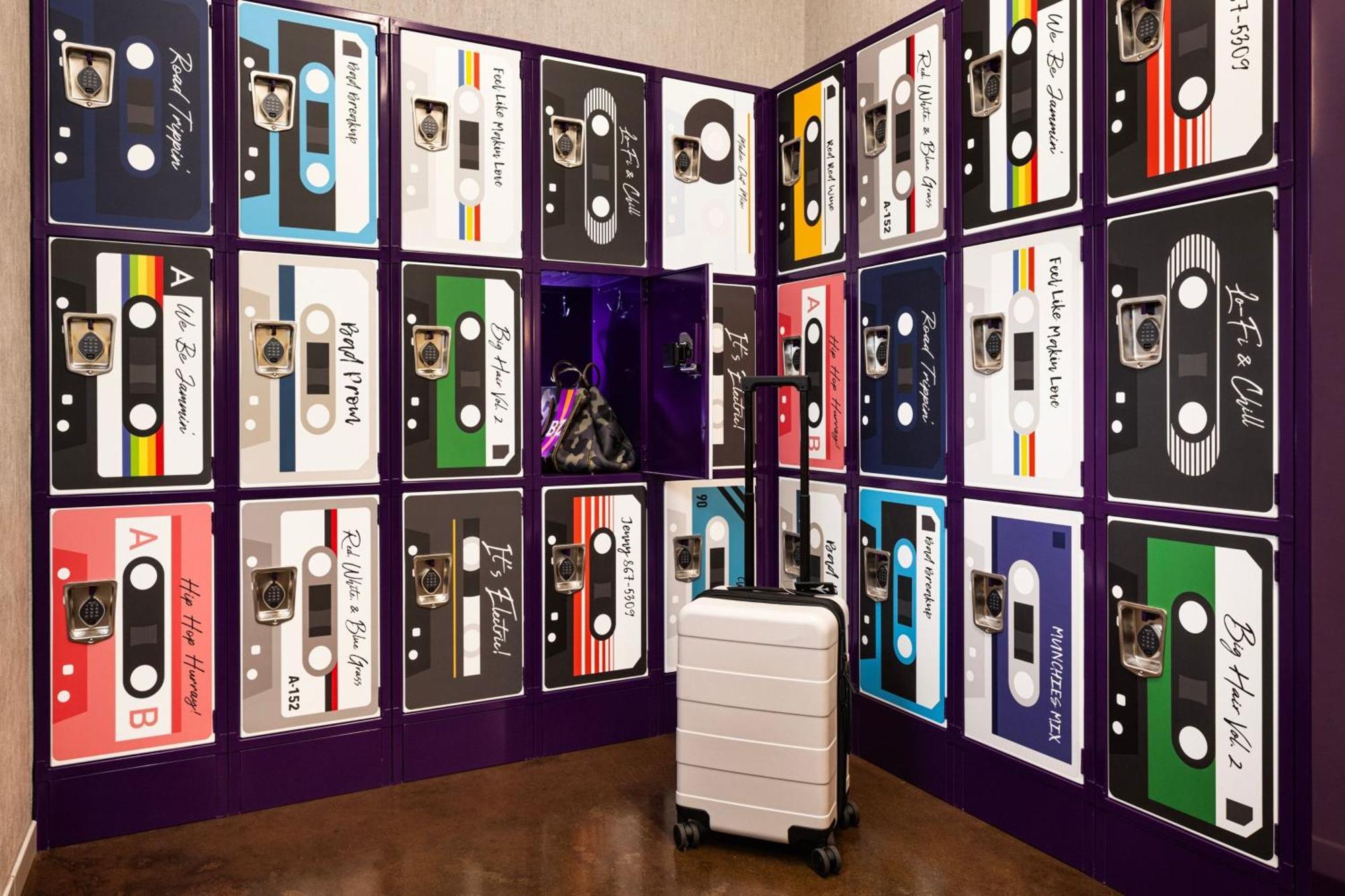 ホテル Moxy Madison Downtown エクステリア 写真