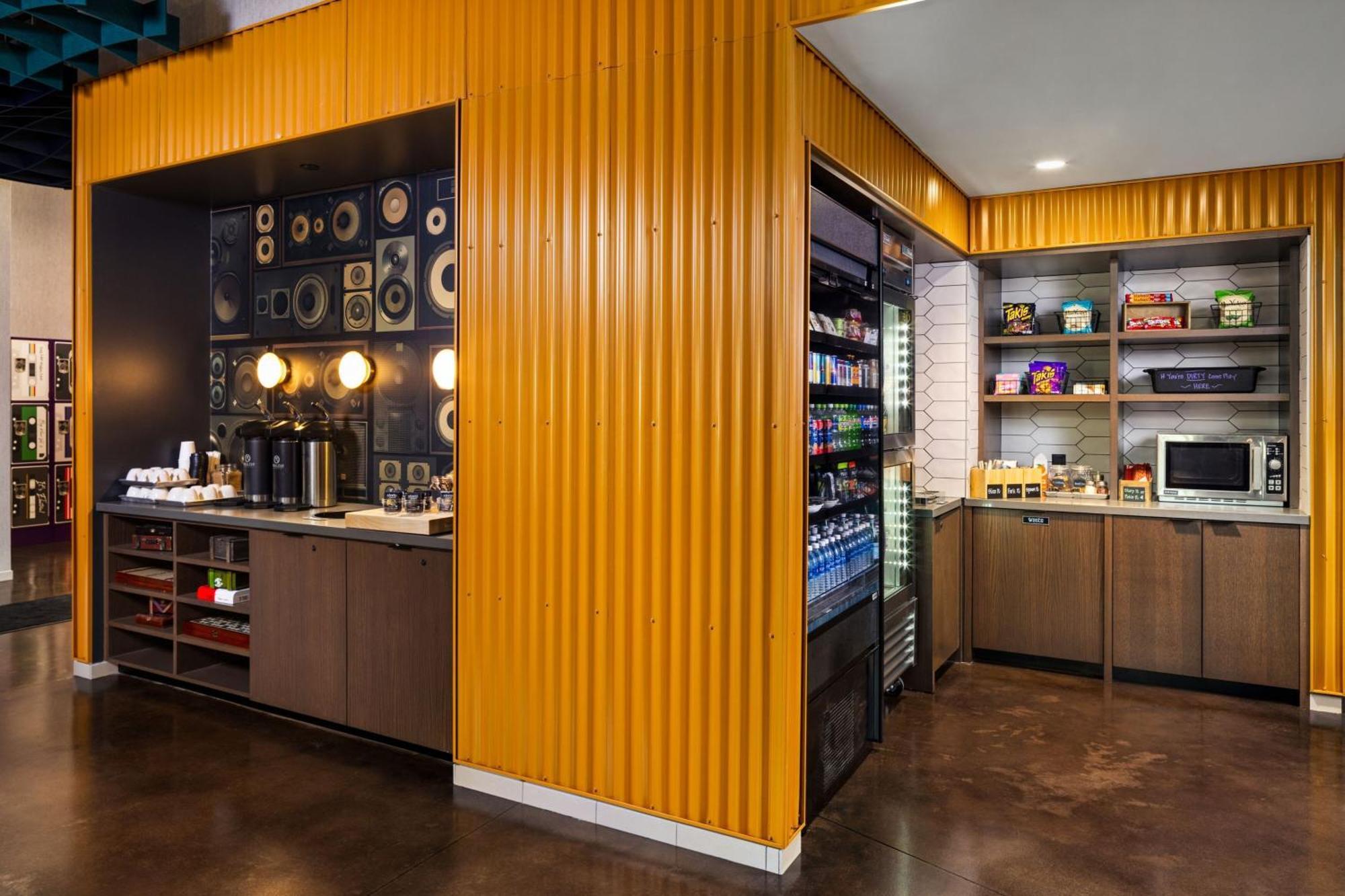 ホテル Moxy Madison Downtown エクステリア 写真