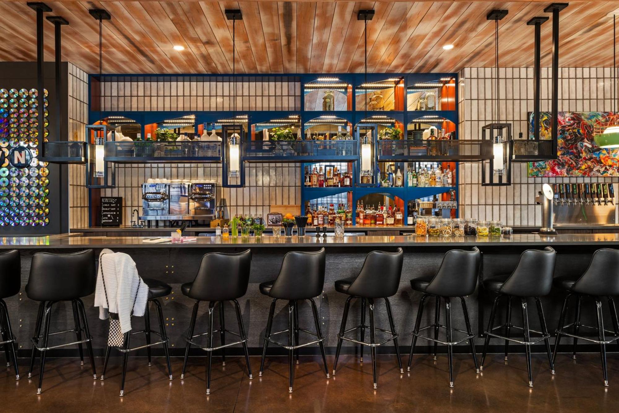 ホテル Moxy Madison Downtown エクステリア 写真