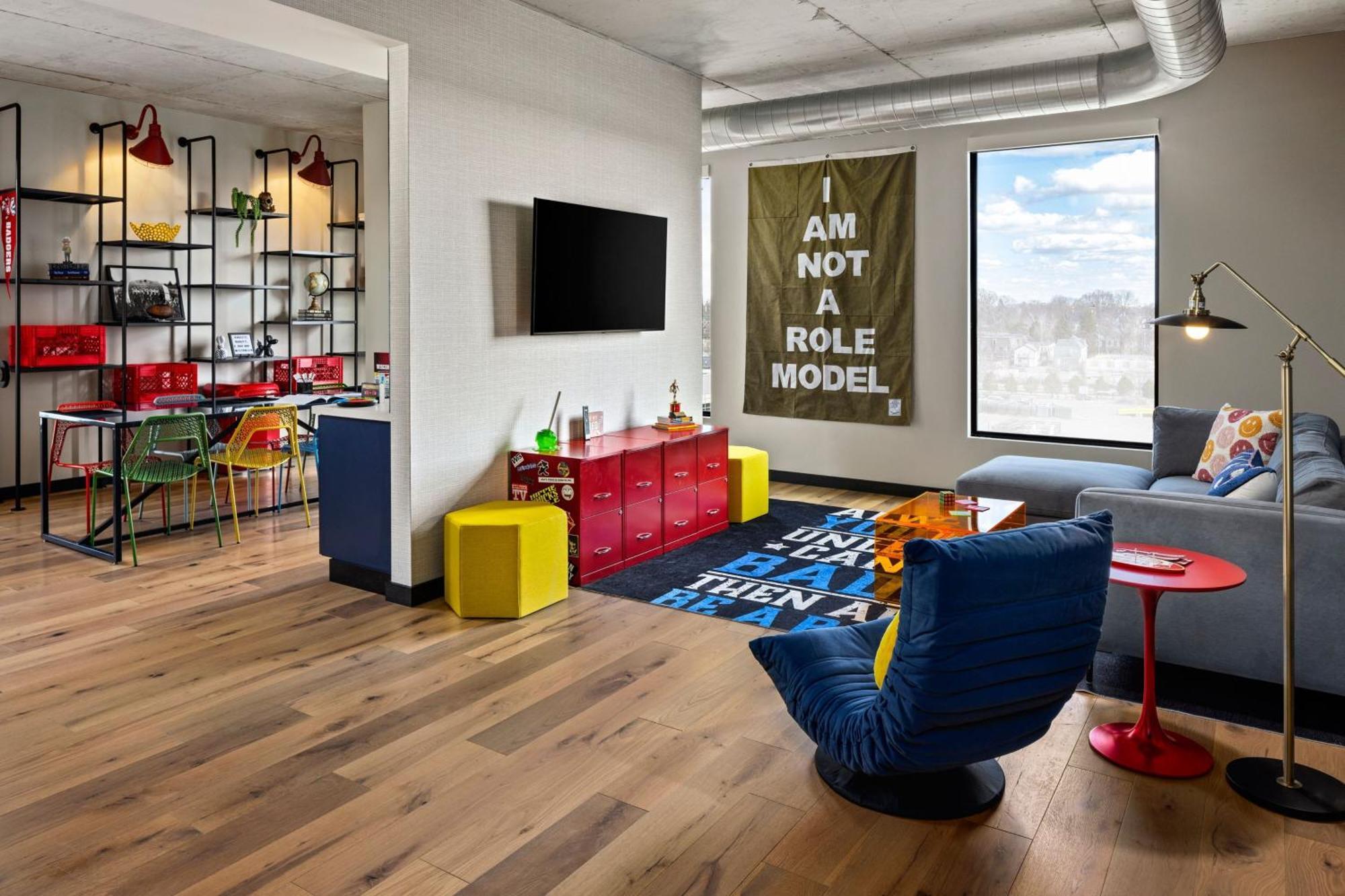 ホテル Moxy Madison Downtown エクステリア 写真